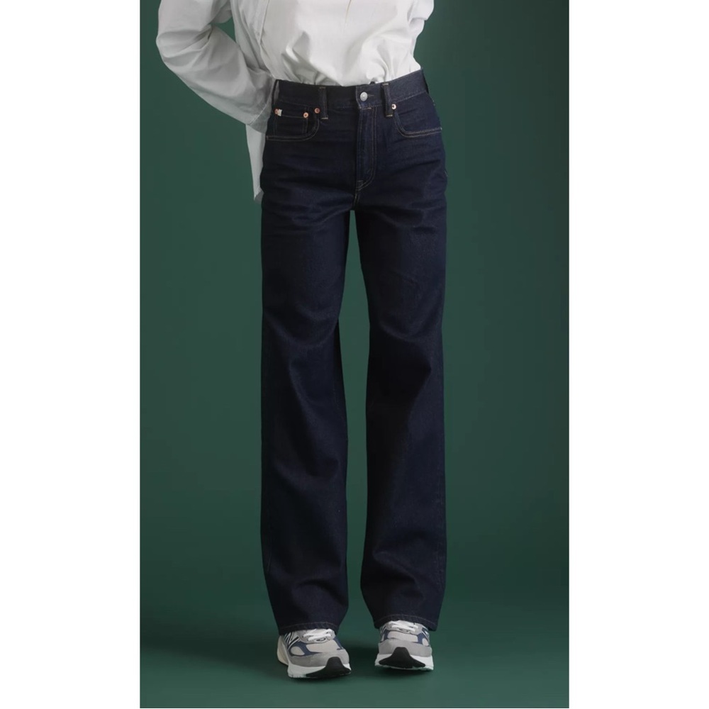 AMERICAN EAGLE ~AE77 Premium
Stovepipe Jean (NWT)